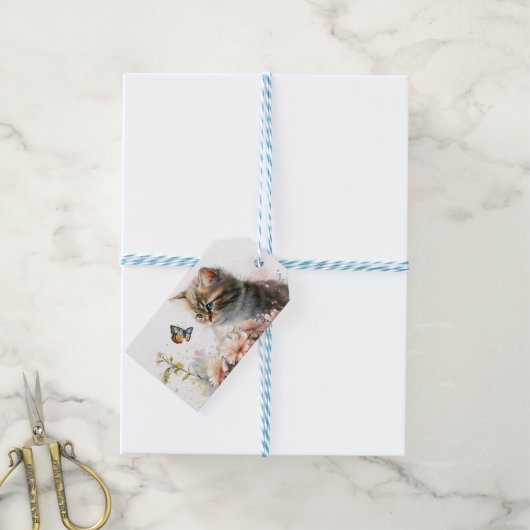 Étiquettes-cadeau Joyeux Chaton D'Anniversaire Dans Le Jardin (With Twine)