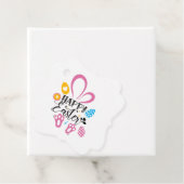 Étiquettes Cadeau Joyeux lapin mignon de Pâques avec oeufs de Pâques (En situation)