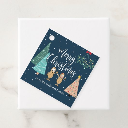 Étiquettes Cadeau Joyeux Noël aux noix à côté ! (En situation)