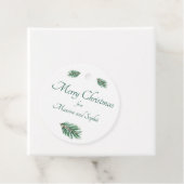Étiquettes Cadeau Joyeux Noël minimaliste pin vert élégant (En situation)