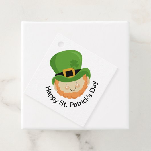 Étiquettes Cadeau Joyeux St. Patrick's Day leprechaun et shamrock (En situation)