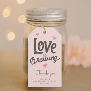 Étiquettes-cadeau l'amour brasse les coeurs merci