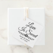 Étiquettes Cadeau L'amour est la typographie noire douce, mariage de (En situation)