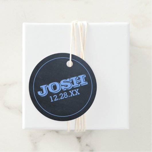 Étiquettes Cadeau Logo de nom bleu Chalkboard (En situation)