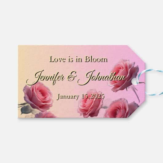 Étiquettes-cadeau Love is in Bloom Pink Roses Blush Background  (Devant (Horizontal))