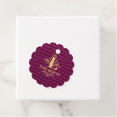Étiquettes Cadeau Luxury Crocodile Leather Monogram Gold Initial (En situation)