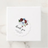 Étiquettes Cadeau mariage de fleur bleu roux (En situation)