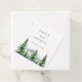Étiquettes Cadeau Mariage de forêt de pins rustiques (En situation)