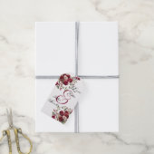 Étiquettes-cadeau Mariage de script moderne floral de Bourgogne (Avec de la ficelle)
