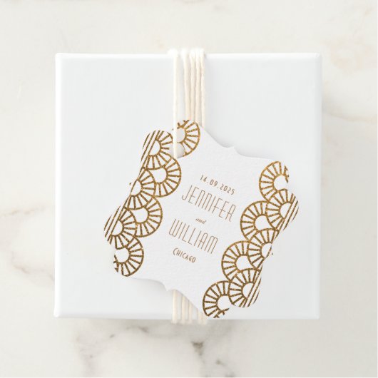 Étiquettes Cadeau Mariage de style Gatsby Gold Art Déco (En situation)