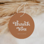 Étiquettes Cadeau Mariage de sucre brun rétro élégant<br><div class="desc">Un thème rétro chic : adoptez ce design typographique légèrement vintage et élégant pour votre papeterie mariage,  avec un thème orange brûlé,  terre cuite,  sucre brun et rose pêche. Texte,  couleurs et arrière - plans entièrement personnalisables.</div>