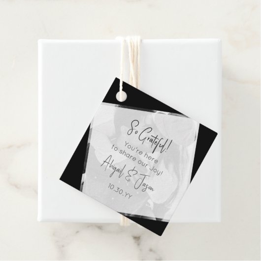 Étiquettes Cadeau Mariage Décontracté moderne noir et blanc (En situation)