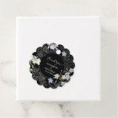 Étiquettes Cadeau Mariage floral noir et blanc (En situation)