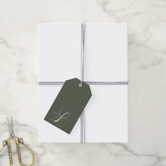 Étiquettes-cadeau Mariage initial romantique Sage vert Script (Avec de la ficelle)