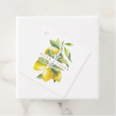 Étiquettes Cadeau Mariage Monogram Lemon Blossoms (En situation)