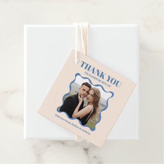 Étiquettes Cadeau Mariage rétro Coquette Bow (En situation)