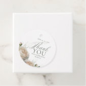 Étiquettes Cadeau Mariage Rose Blanche de Sage Greenery (En situation)