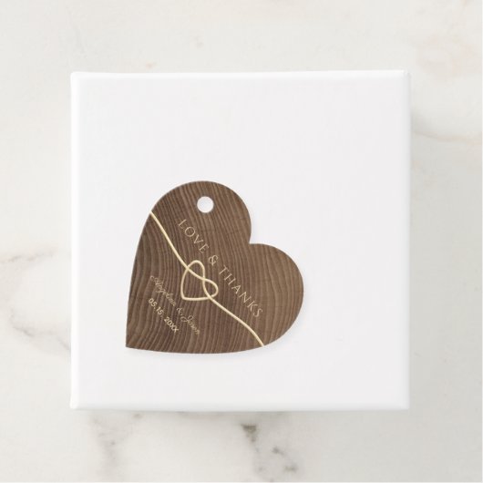 Étiquettes Cadeau Mariage rustique en bois (En situation)