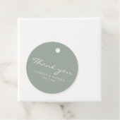 Étiquettes Cadeau Mariage Sage Greenery (En situation)