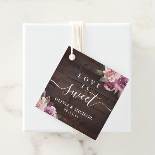 Étiquettes Cadeau Mauve violet fleuri bois rustique amour est doux (En situation)