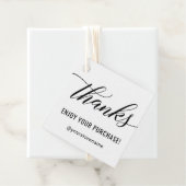 Étiquettes Cadeau Merci à Black Modern Script Merci blanc (En situation)