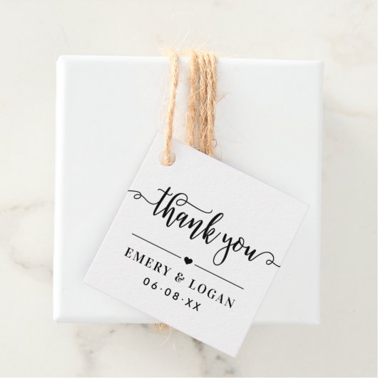 Étiquettes Cadeau Merci noir Mariage de script Monogramme (En situation)