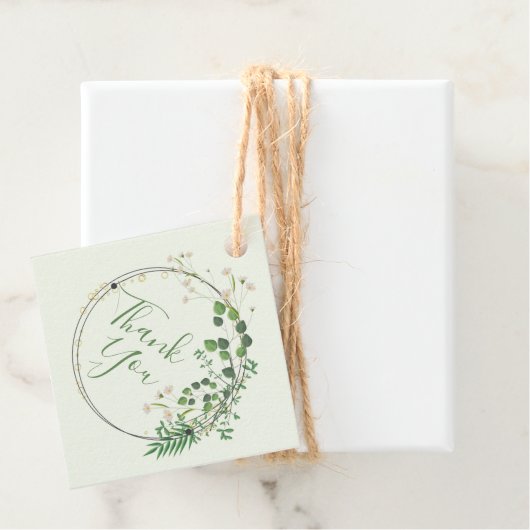 Étiquettes Cadeau Merci Vert Fleurs minuscules couronne (En situation)