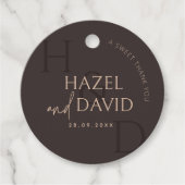Étiquettes Cadeau Modern Brown Monogram Minimalist Wedding (Devant)