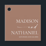 Étiquettes Cadeau Moderne minimaliste élégant Mocha Mousse Mariage<br><div class="desc">Ce sont des minimalistes modernes Elégant Mocha Mousse Wedding Party Favoriser les étiquettes!</div>