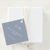 Étiquettes Cadeau Monogramme bleu foncé simple Mariage élégant (En situation)