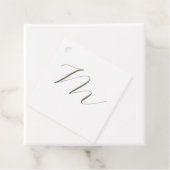Étiquettes Cadeau Monogramme calligraphie Plaque unique moderne (En situation)