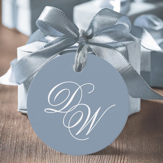 Étiquettes Cadeau Monogramme Dusty Blue Mariage Élégant Script Simpl