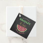 Étiquettes Cadeau One In A Melon Chalkboard 1er anniversaire (En situation)