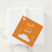 Étiquettes Cadeau Orange Cute Trick Ou Treat Citrouille Halloween (En situation)