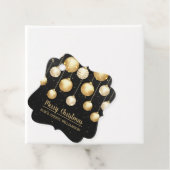 Étiquettes Cadeau Ornements de Noël noir et or (En situation)