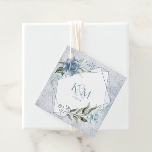 Étiquettes Cadeau Parkles Floral Mariage Initiales Dusty Blue ID889 (En situation)