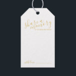 Étiquettes-cadeau "Partager une mémoire" Mariage de script moderne G<br><div class="desc">Ajoutez une touche personnelle à votre mariage avec un conseil de mariage de script moderne et une carte d'étiquette de voeux. Cette carte de balise comporte le titre "partager une mémoire" en or style de police script moderne et des détails en or style de police sans serif moderne sur arrière...</div>