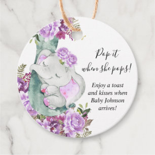 Étiquettes Cadeau Passez-le quand elle fait un baby shower d'éléphan