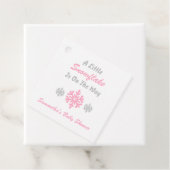 Étiquettes Cadeau Petit Flocon Sur Le Chemin (En situation)