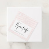 Étiquettes Cadeau Points de polka de soirée pyjama Rose tendre  (En situation)