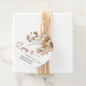 Étiquettes Cadeau Pop It When She Pop Floral Baby shower (En situation)