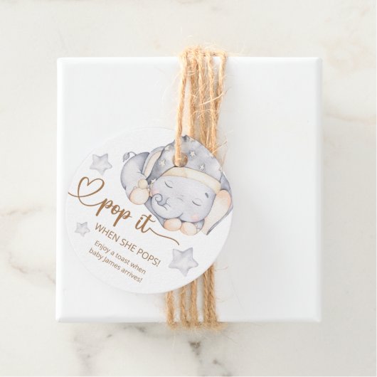 Étiquettes Cadeau Pop It When She Pops Elephant Baby shower (En situation)