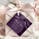 Étiquettes Cadeau Purple Rustic Tree Lumières Mariage Initiales scul<br><div class="desc">Ajoutez une touche personnalisée à vos faveurs de mariage avec nos lampes d'arbre violet et nos initiales sculptées étiquettes de faveur. Ce charmant design arbore un arbre rustique orné de lampes à cordes et d'initiales sculptées, créant une atmosphère cosy et romantique. Parfaits pour les mariages en plein air et les...</div>