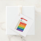 Étiquettes Cadeau Rainbow Cake Joyeux Anniversaire Faites un cadeau  (En situation)