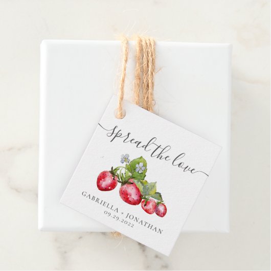 Étiquettes Cadeau Répandre Rustique L'Amour Fraise papier Kraft (En situation)