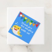 Étiquettes Cadeau Requins Océan Bleu Anniversaire (En situation)