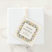 Étiquettes Cadeau Romantic Floral Bridal Shower Label (En situation)