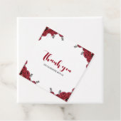Étiquettes Cadeau Rouge Rose Floral thème Mariage (En situation)