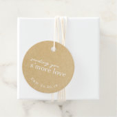 Étiquettes Cadeau Rustic Kraft S'more Love Mariage Round (En situation)