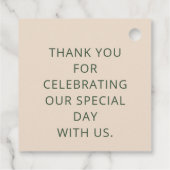 Étiquettes Cadeau Rustique Neutre Vert Arché Mariage moderne (Dos)